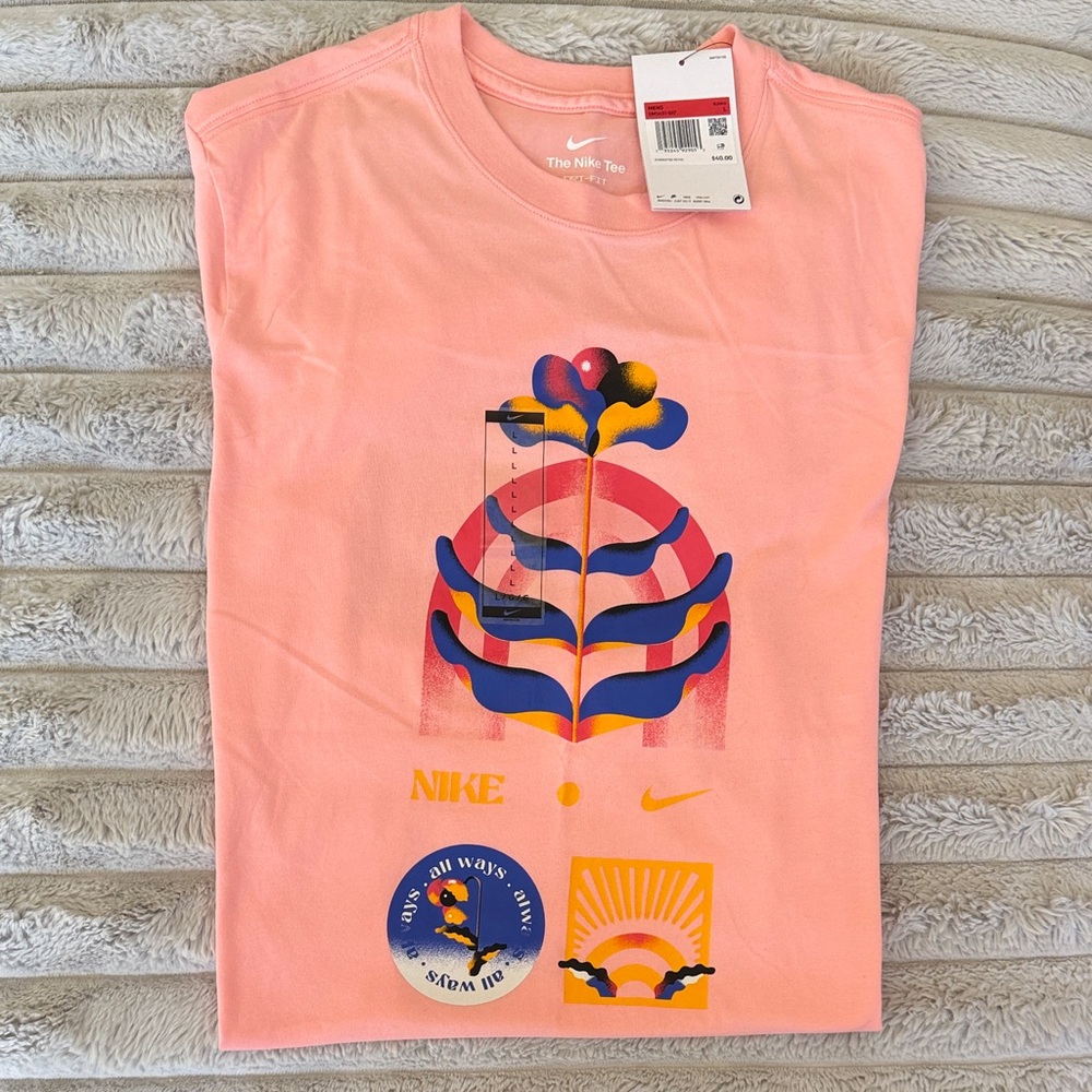 Nike Men’s Pink Graphic Tee